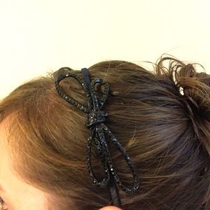 Black headband with jeweled bow